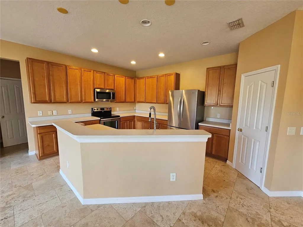 1881 Strathmore Circle Mount Dora FL 32757