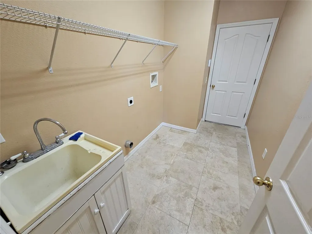 1881 Strathmore Circle Mount Dora FL 32757