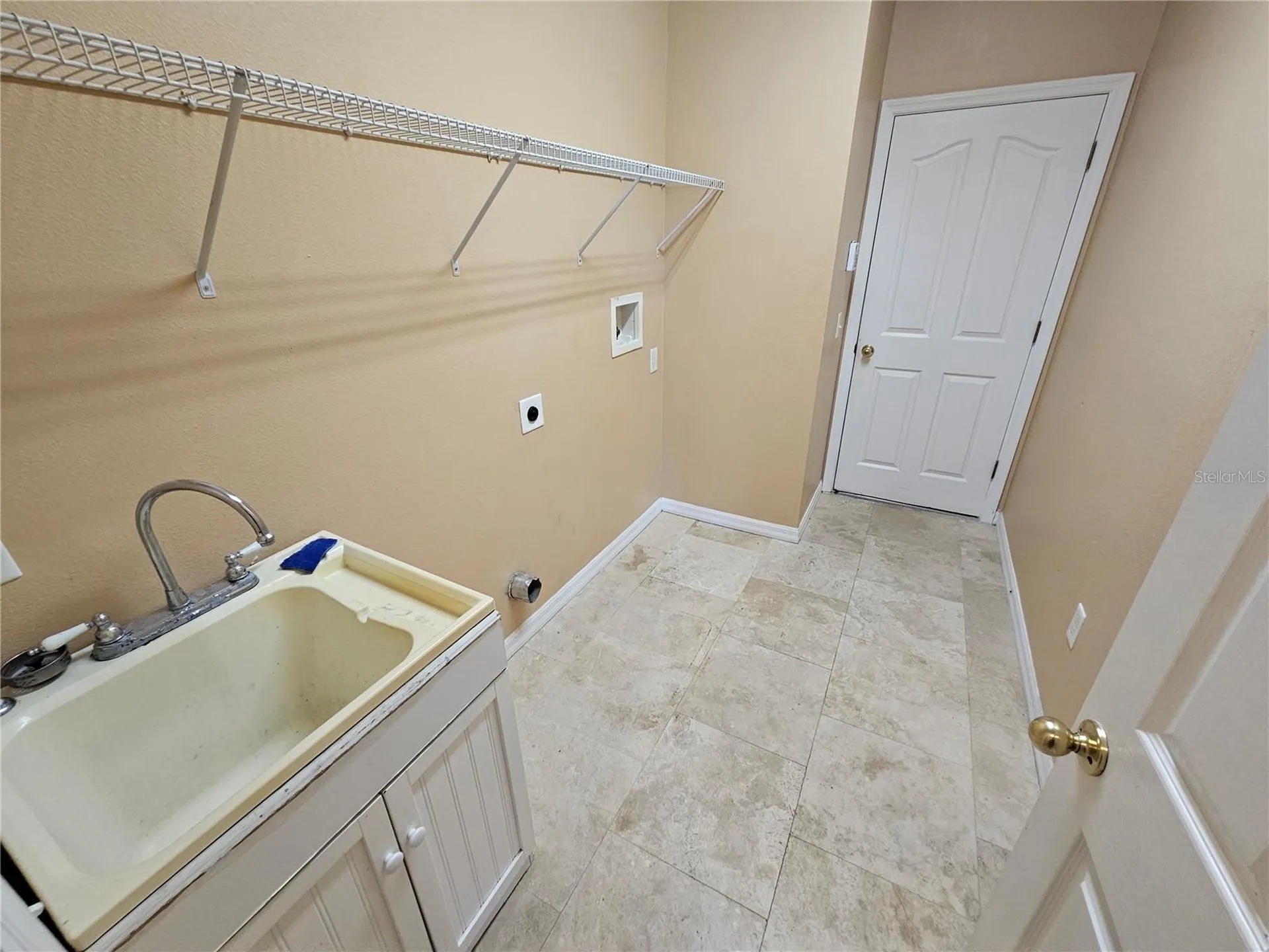 1881 Strathmore Circle Mount Dora FL 32757