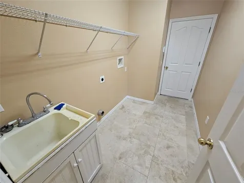 1881 Strathmore Circle Mount Dora FL 32757