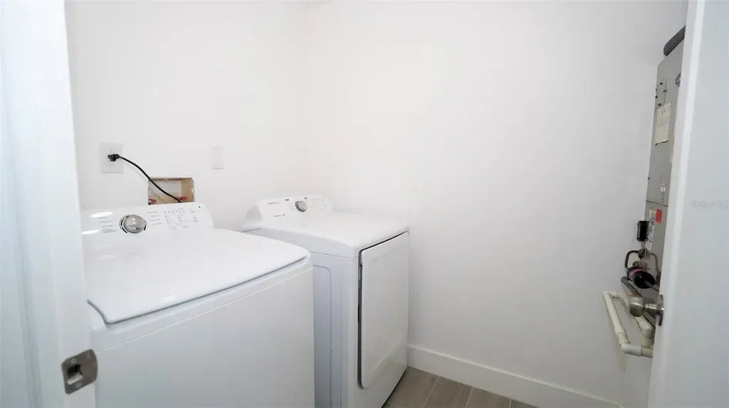 4368 S Lake Parkway Orlando FL 32808