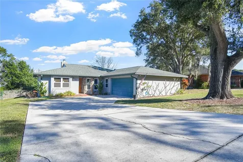 811 Carlton Avenue Lake Wales FL 33853