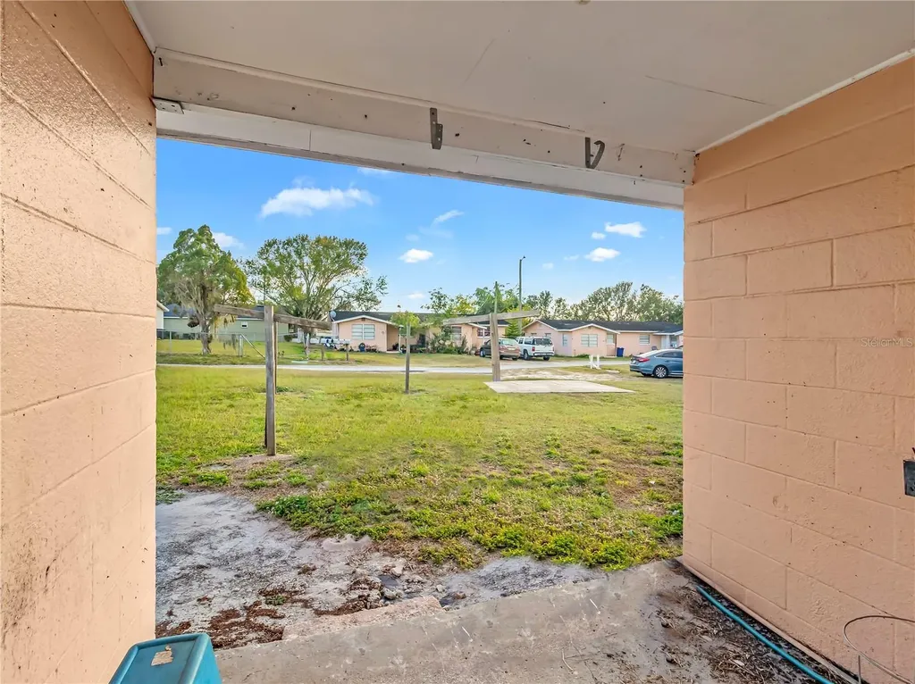 301 SW 3rd Terrace Mulberry FL 33860