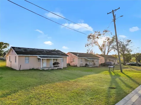 301 SW 3rd Terrace Mulberry FL 33860