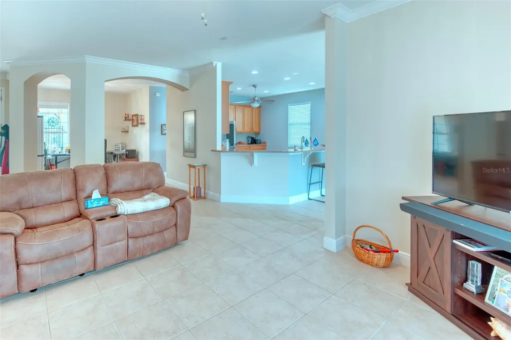 729 Glendora Drive Kissimmee FL 34759