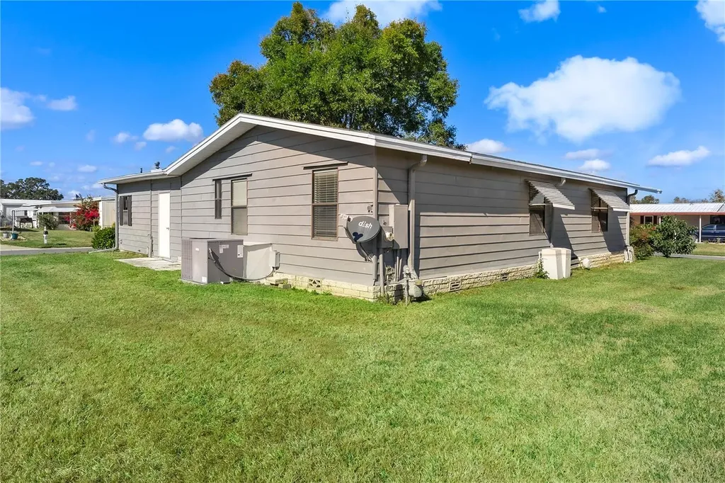 2353 W Coach N Four Drive Leesburg FL 34748