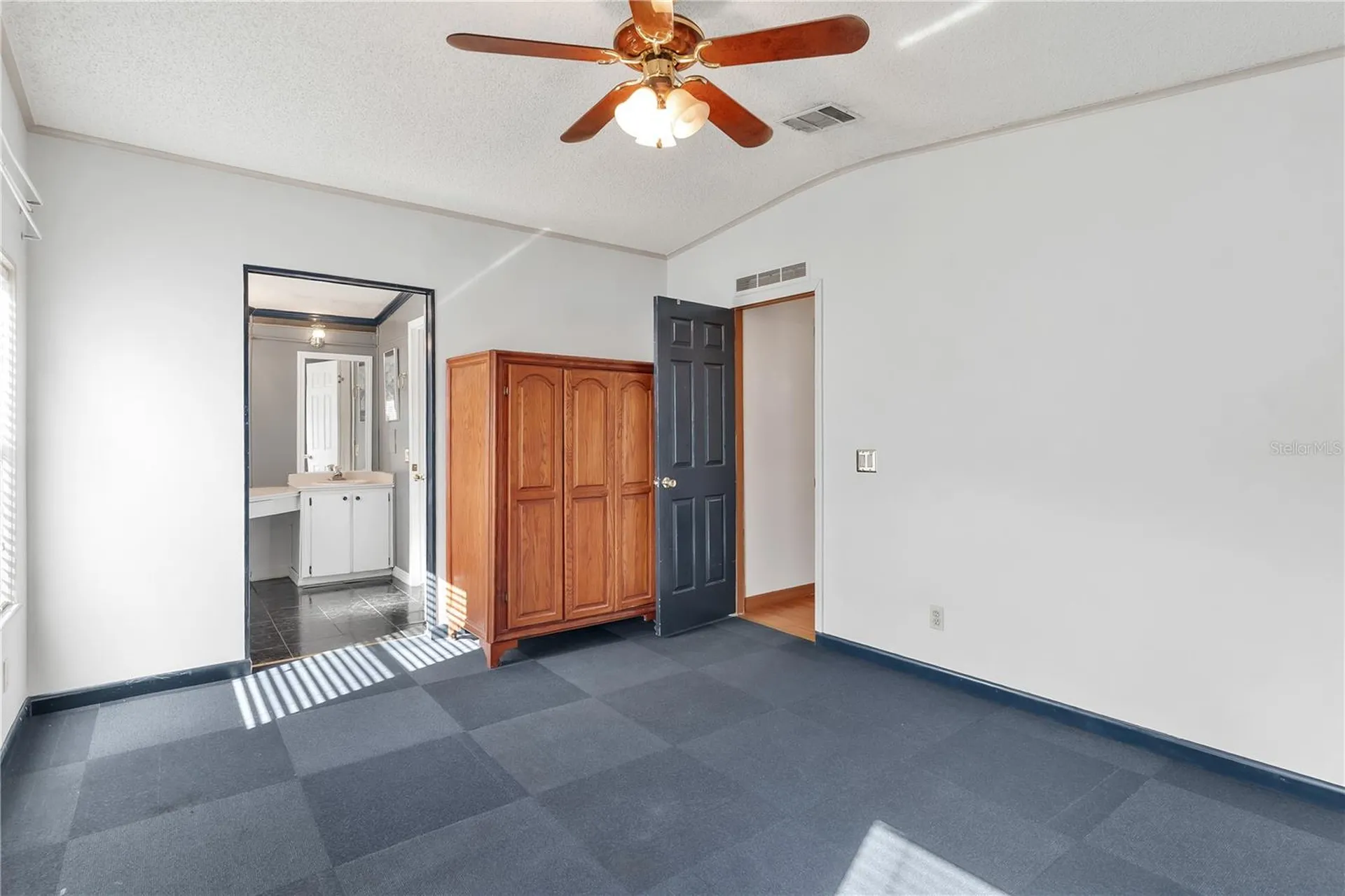 2353 W Coach N Four Drive Leesburg FL 34748