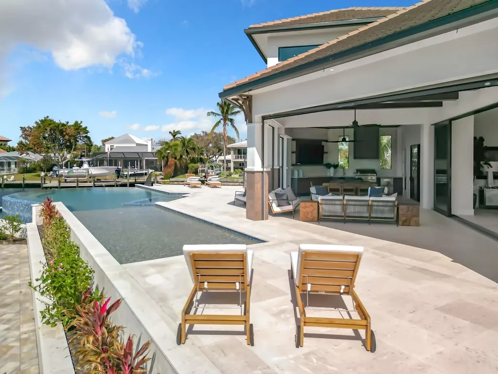 14201 Bay Drive Fort Myers FL 33919