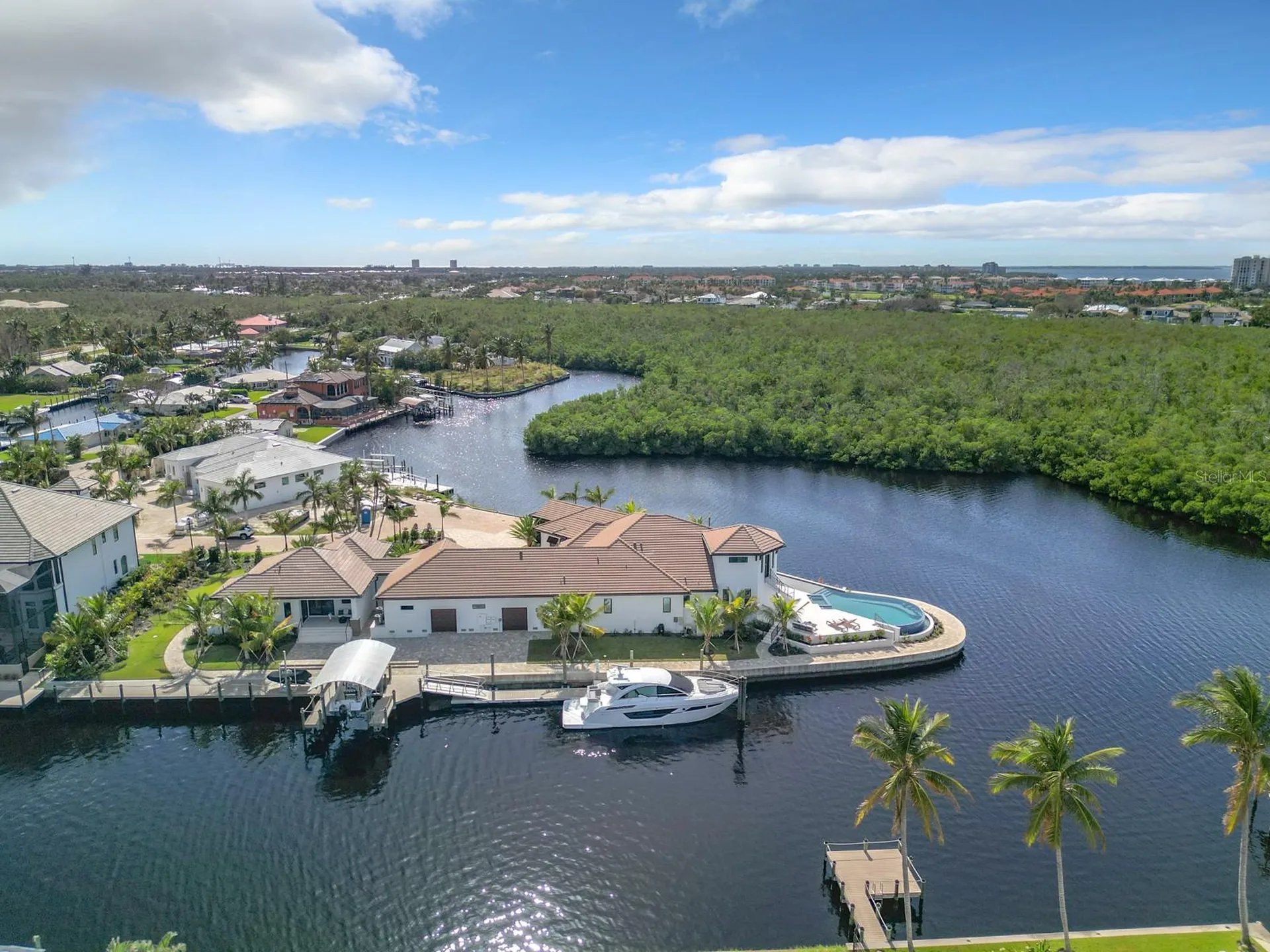 14201 Bay Drive Fort Myers FL 33919