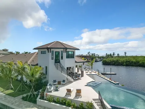 14201 Bay Drive Fort Myers FL 33919