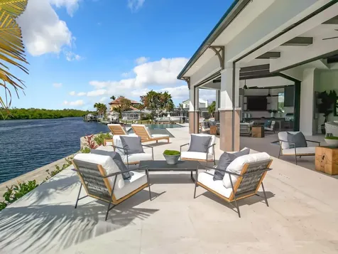 14201 Bay Drive Fort Myers FL 33919