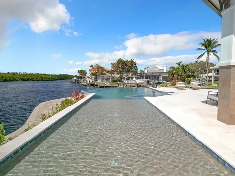 14201 Bay Drive Fort Myers FL 33919