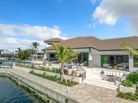 14201 Bay Drive Fort Myers FL 33919