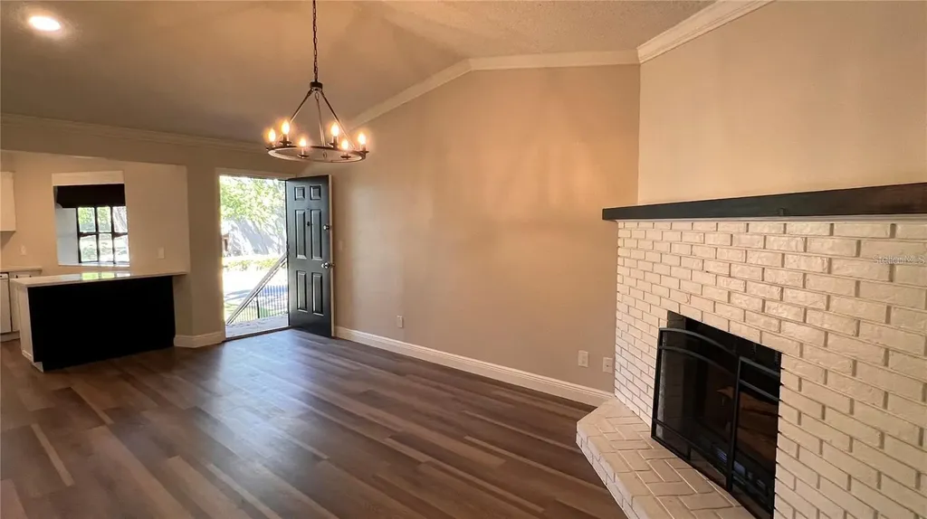 1716 Foxhall Circle Kissimmee FL 34741