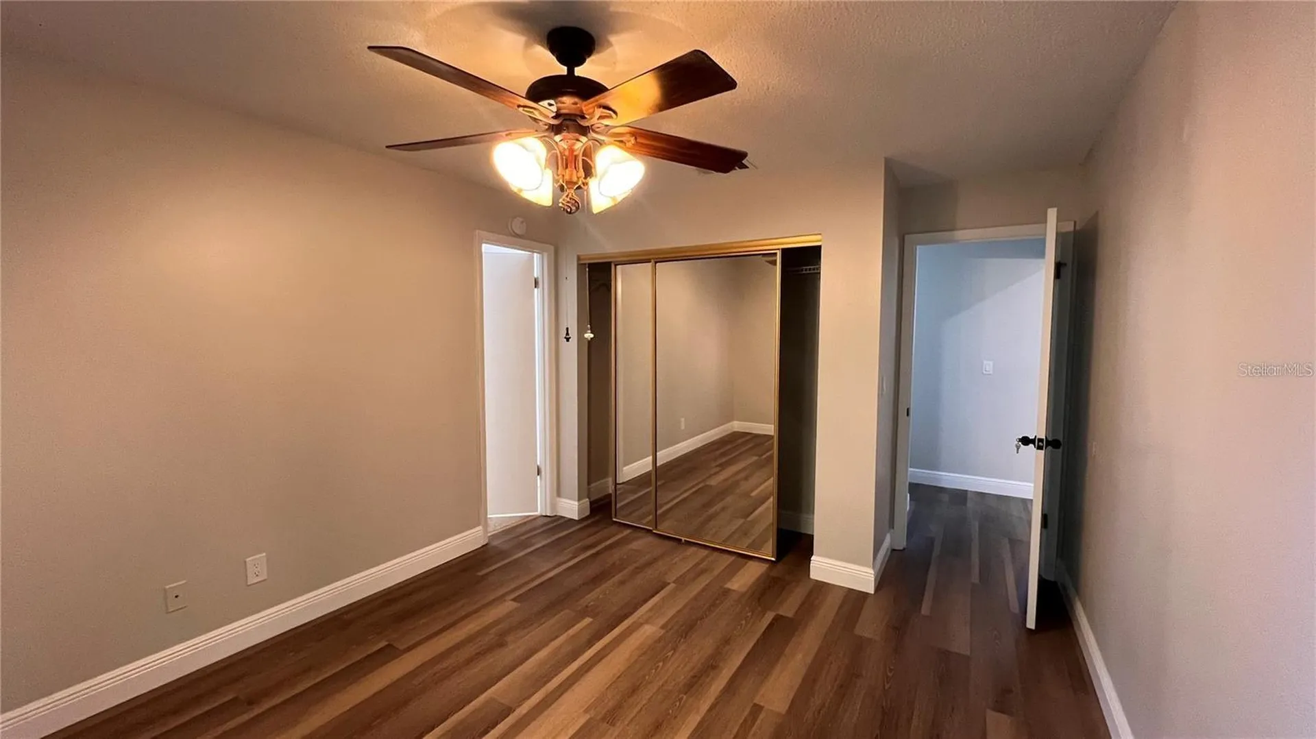 1716 Foxhall Circle Kissimmee FL 34741