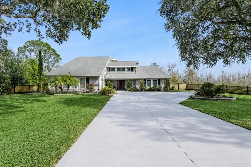 12545 S Putney Court Leesburg FL 34788