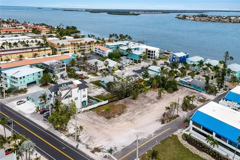 1101 Gulf Drive N Bradenton Beach FL 34217