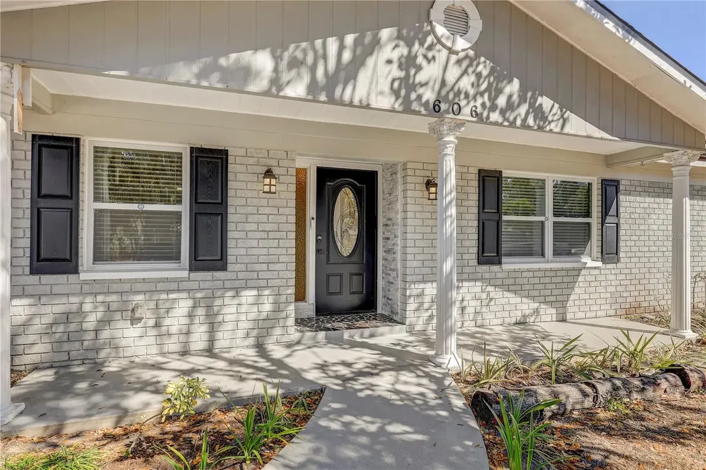 606 Dali Drive Brandon FL 33511