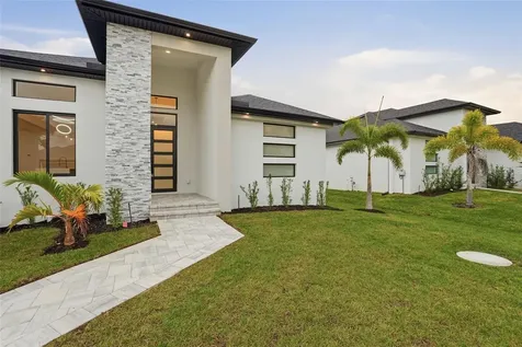 9402 Arrid Circle Port Charlotte FL 33981