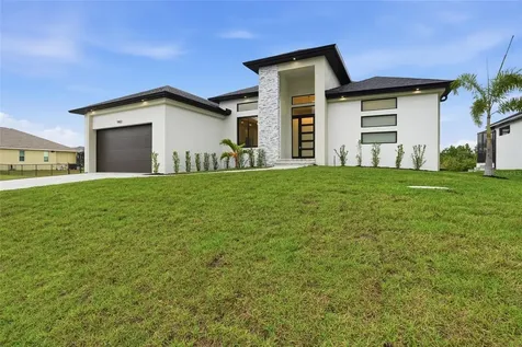 9402 Arrid Circle Port Charlotte FL 33981