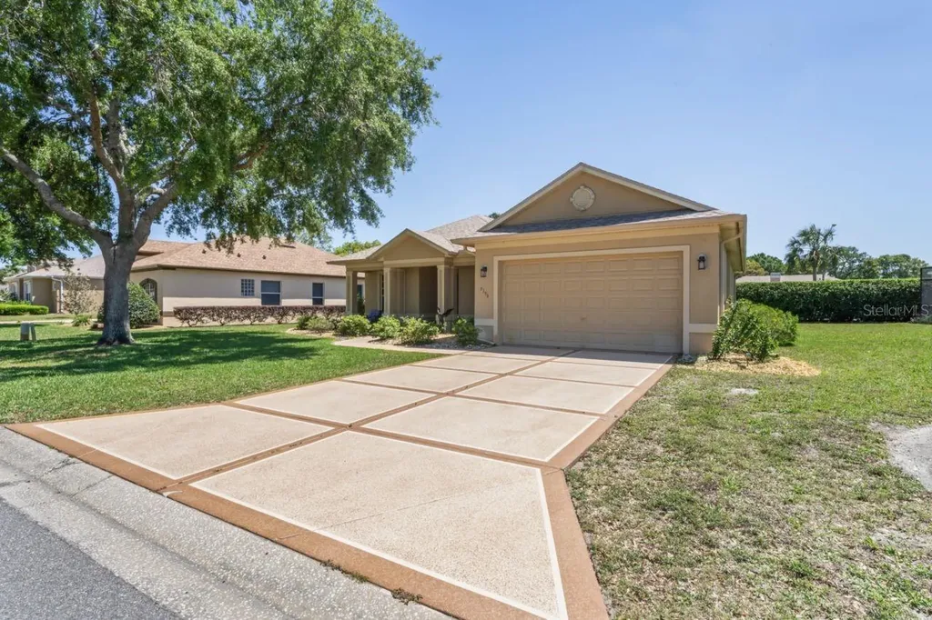 9398 Burnam Drive Weeki Wachee FL 34613