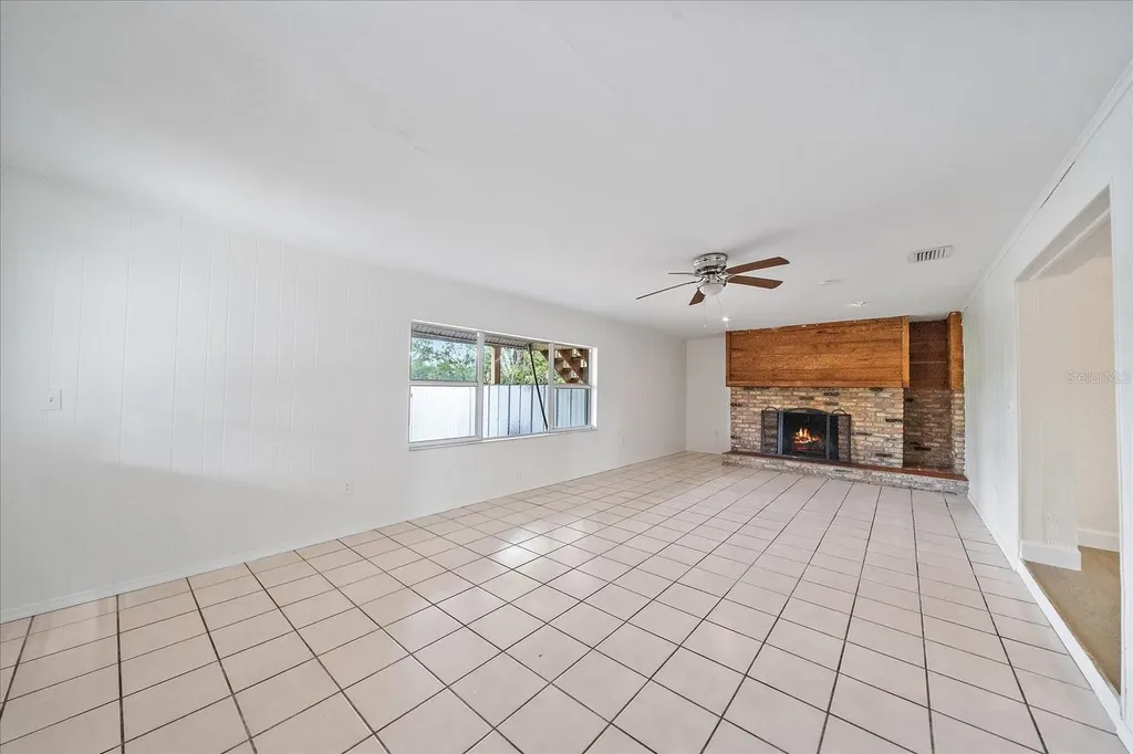 4804 30th Street W Bradenton FL 34207