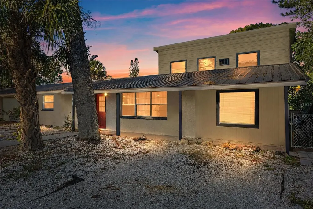 4804 30th Street W Bradenton FL 34207