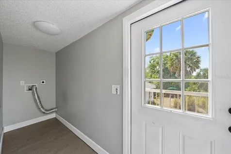 4804 30th Street W Bradenton FL 34207