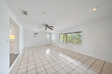 4804 30th Street W Bradenton FL 34207