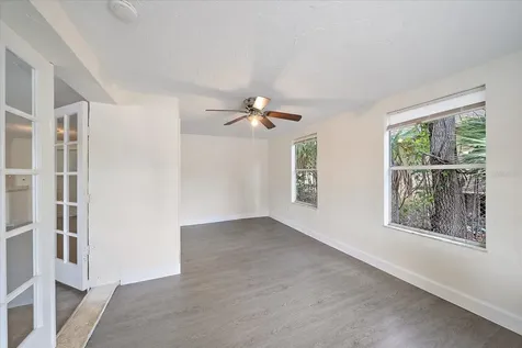 4804 30th Street W Bradenton FL 34207