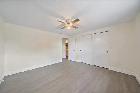 4804 30th Street W Bradenton FL 34207