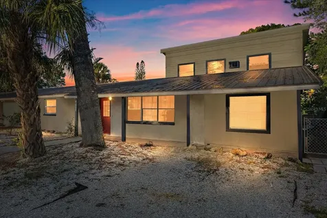 4804 30th Street W Bradenton FL 34207