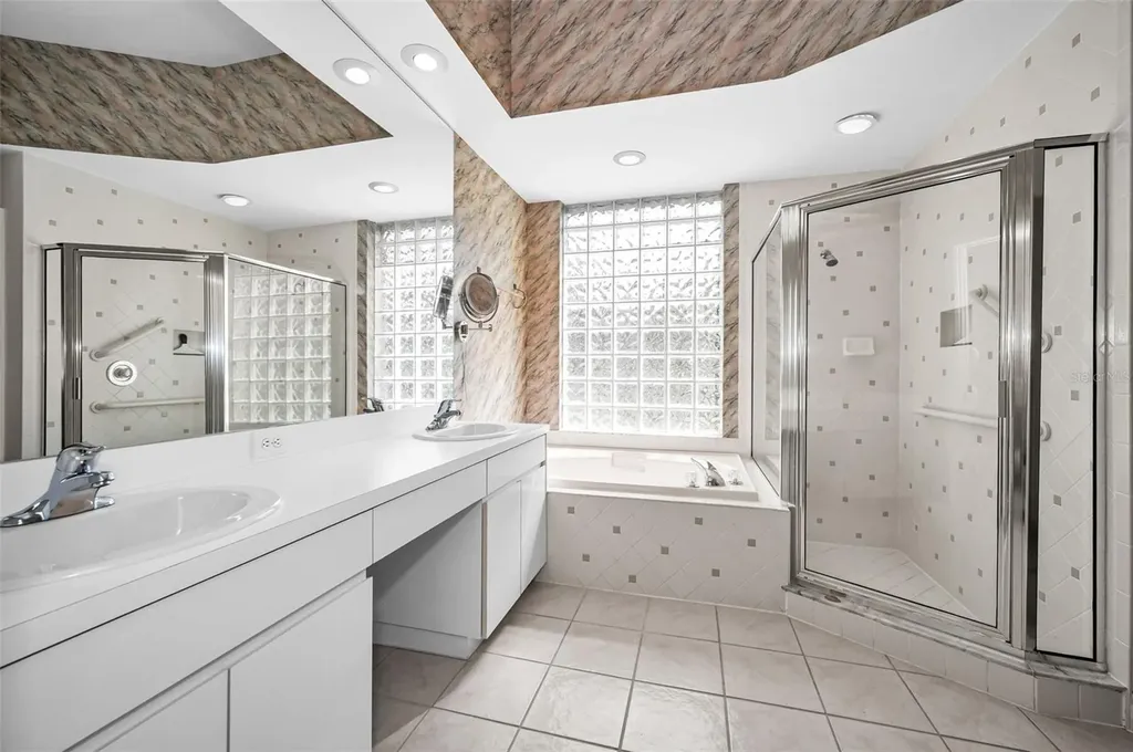 4738 Pebble Brook Drive Oldsmar FL 34677