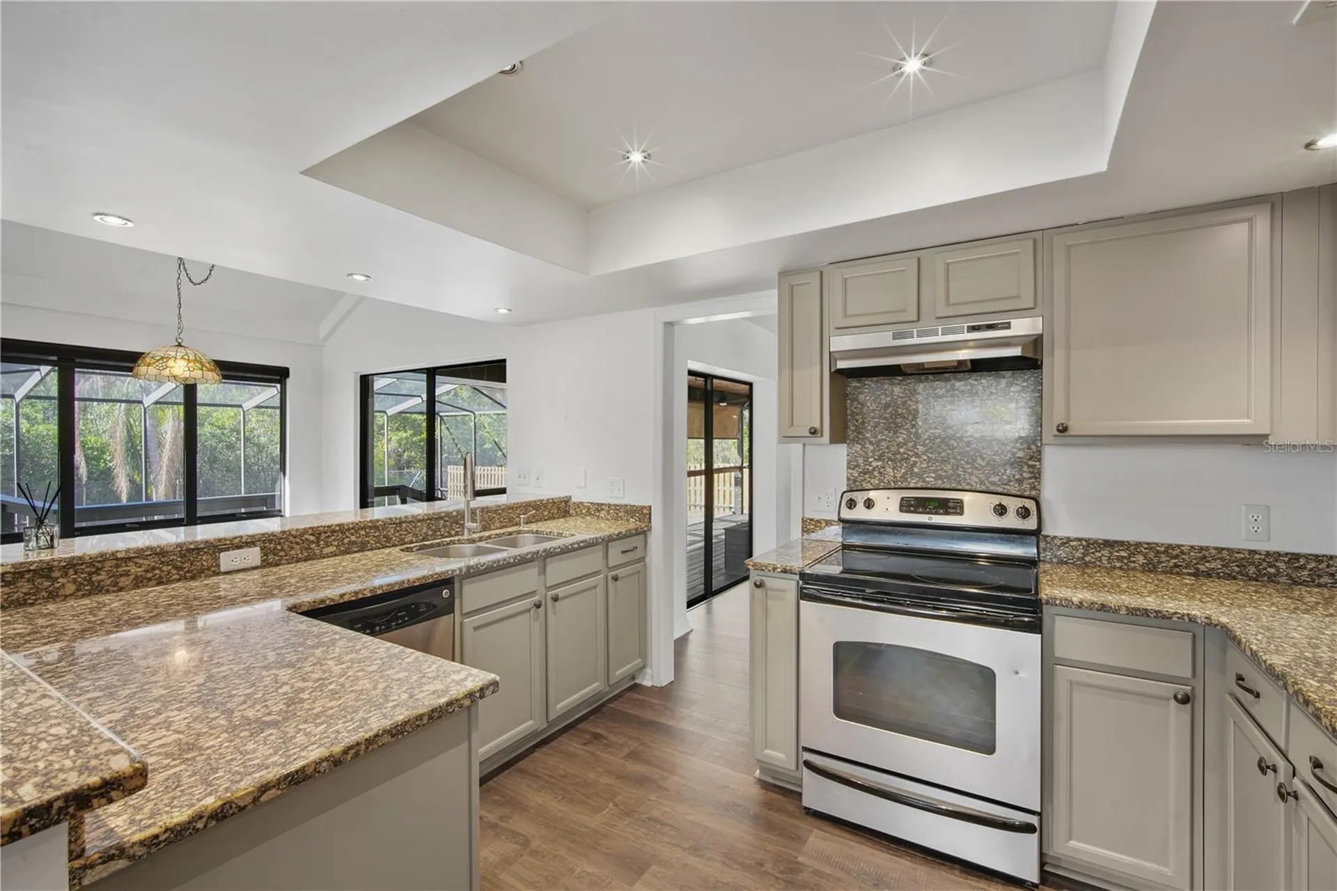 109 Holly Tree Lane Brandon FL 33511