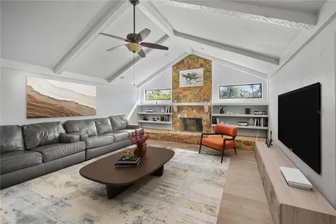 109 Holly Tree Lane Brandon FL 33511