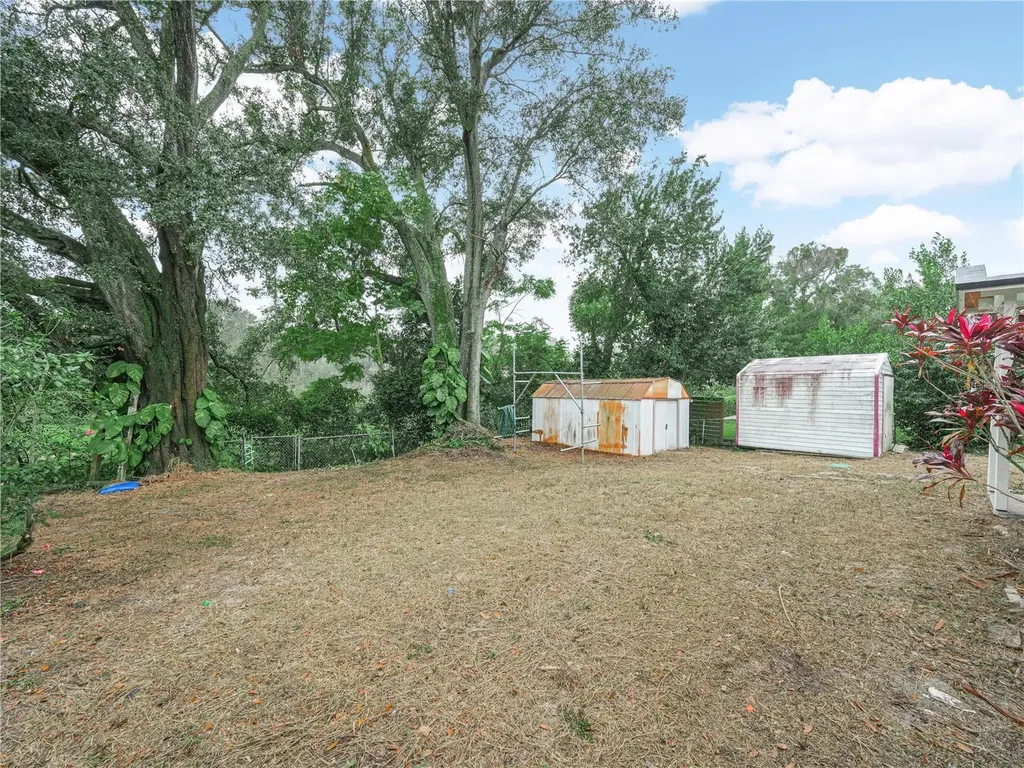 129 Lake Otis Road SE Winter Haven FL 33884