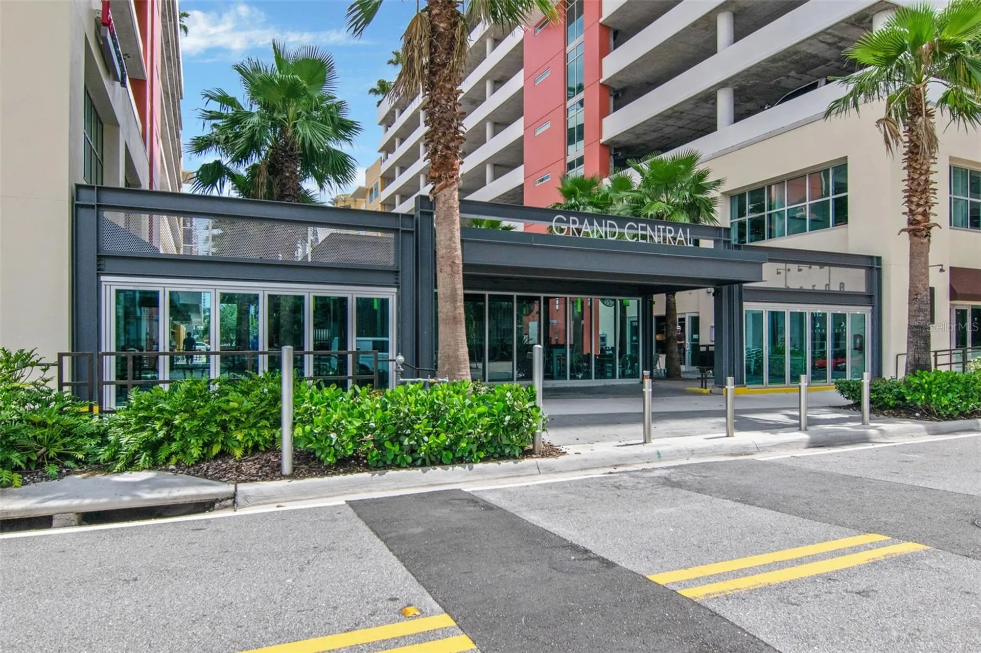 1208 E Kennedy Tampa FL 33602