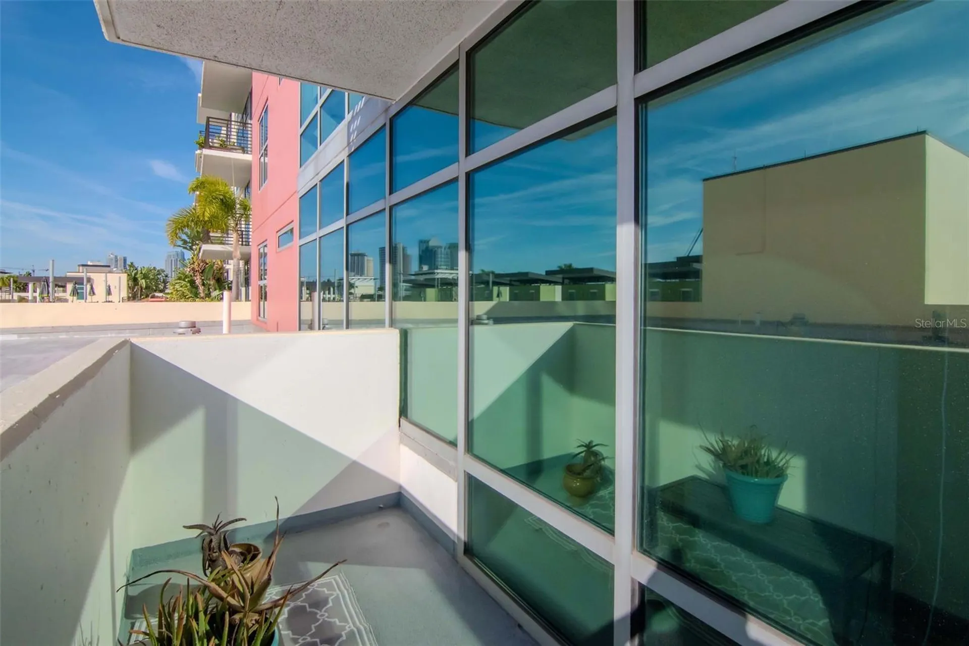 1208 E Kennedy Tampa FL 33602
