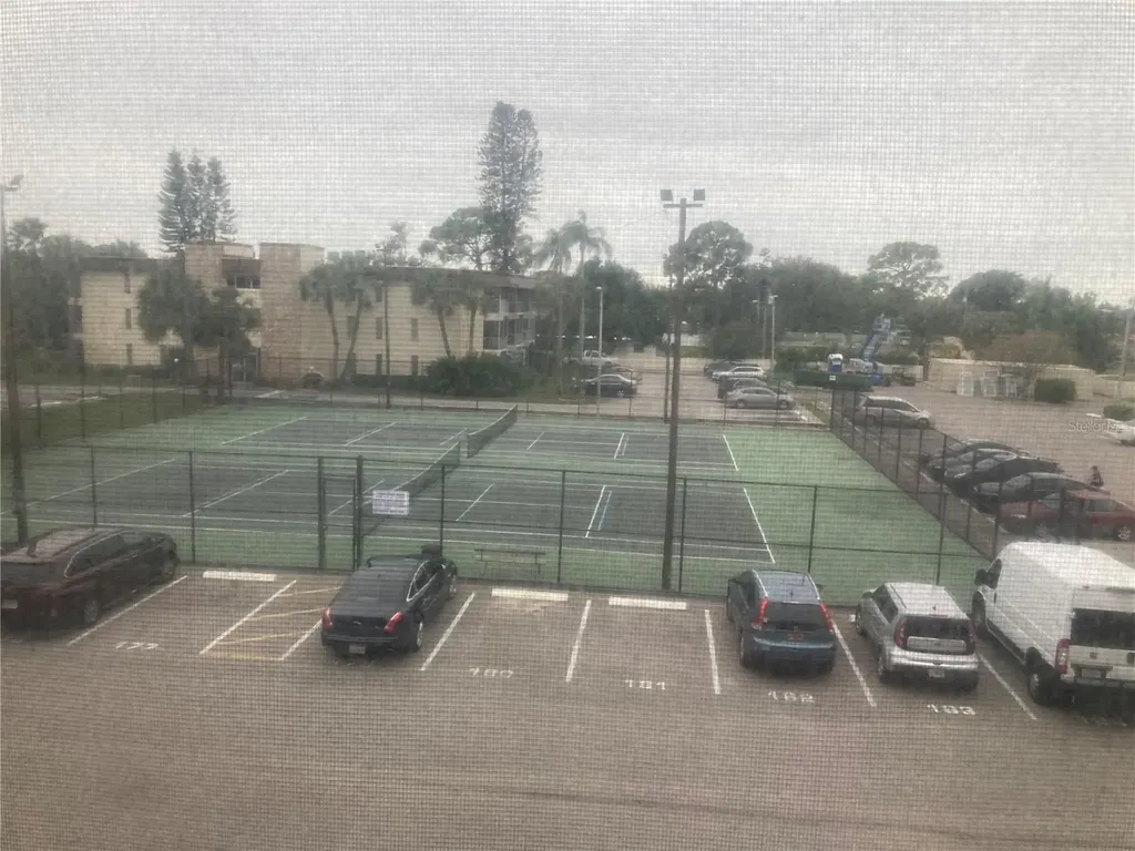 4908 38th Way S St Petersburg FL 33711