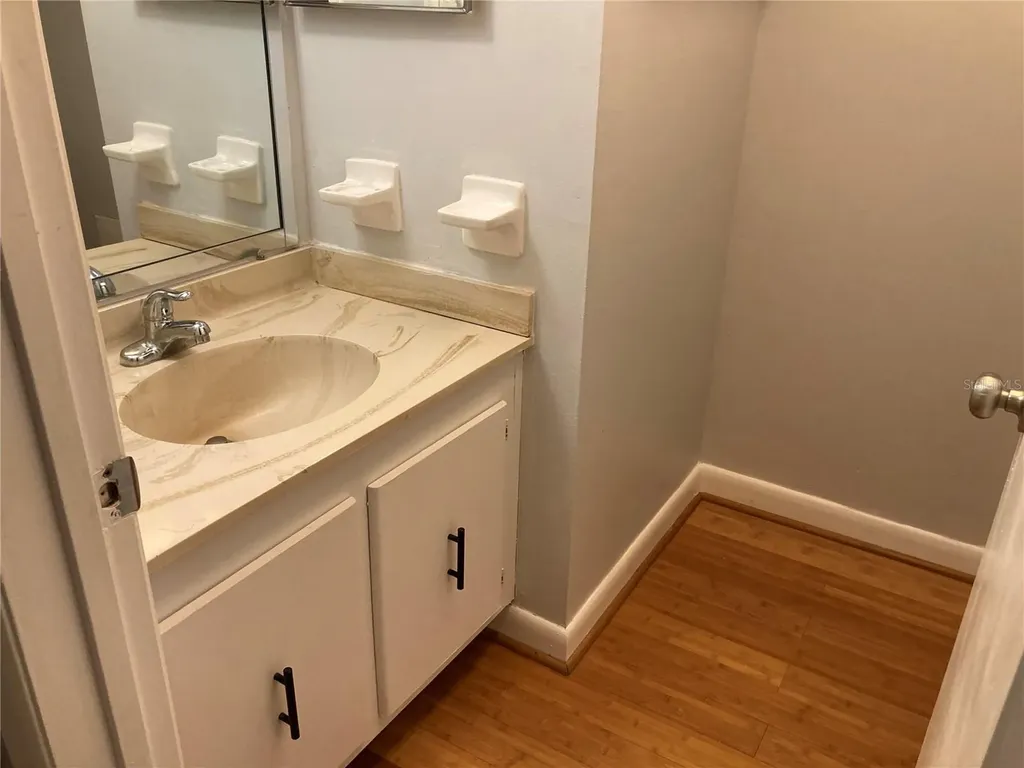 4908 38th Way S St Petersburg FL 33711