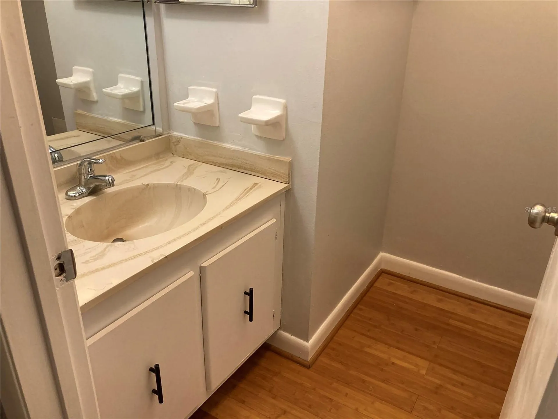 4908 38th Way S St Petersburg FL 33711