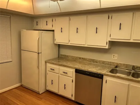 4908 38th Way S St Petersburg FL 33711