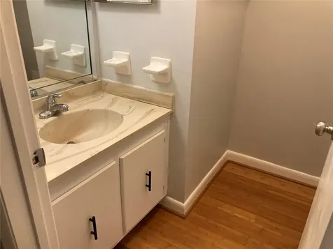 4908 38th Way S St Petersburg FL 33711