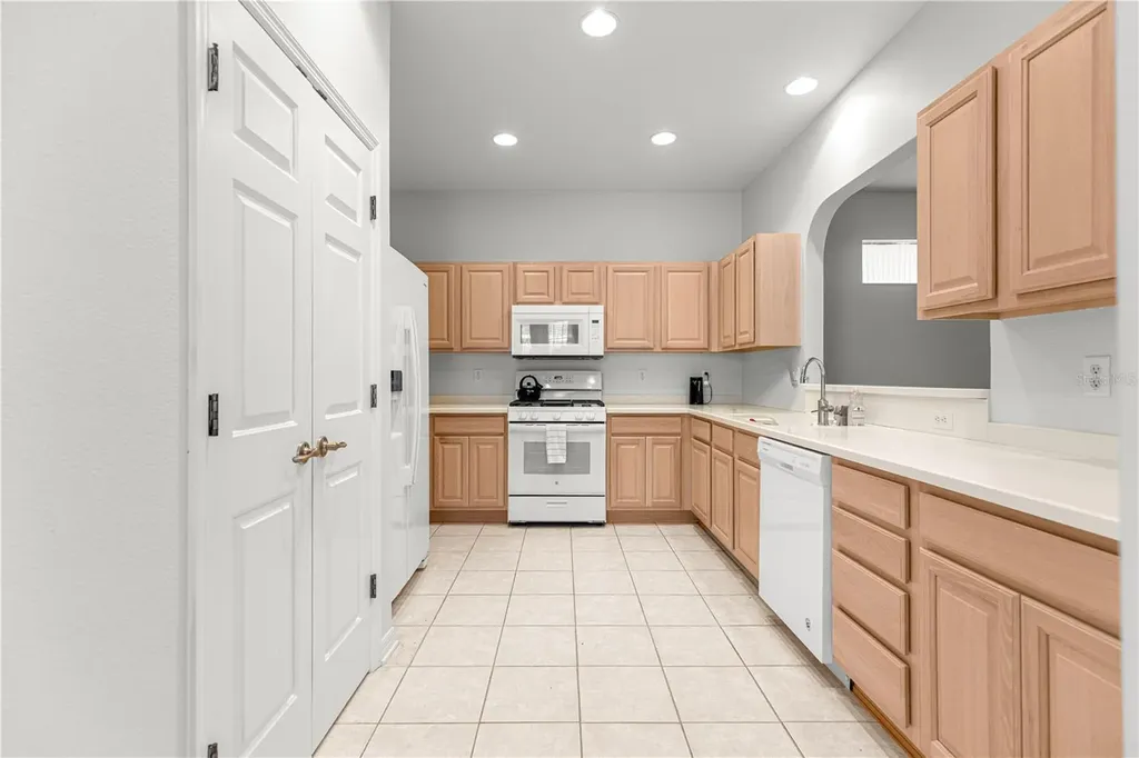 8637 SW 88th Loop Ocala FL 34481