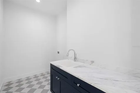 3301 W Iowa Tampa FL 33611