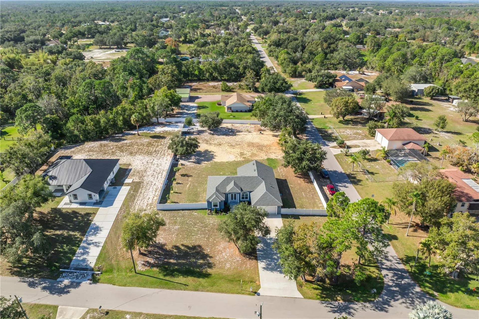2502 Lake Front Drive Lake Wales FL 33898