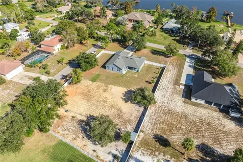 2502 Lake Front Drive Lake Wales FL 33898