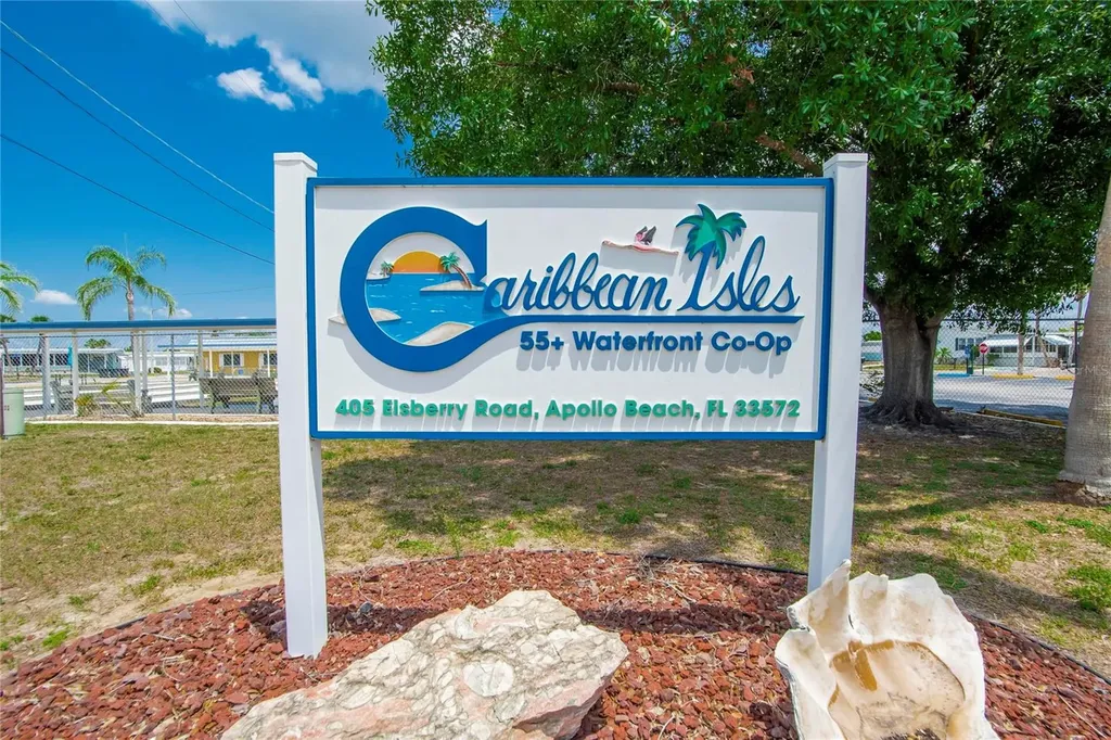 175 N Saint Thomas Circle Apollo Beach FL 33572