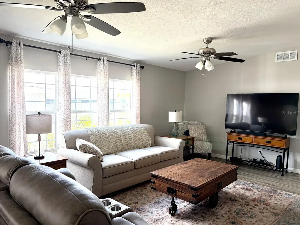 175 N Saint Thomas Circle Apollo Beach FL 33572