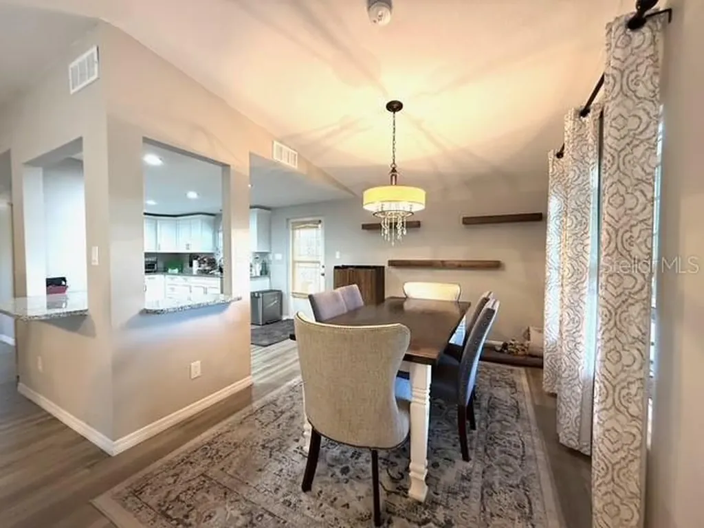175 N Saint Thomas Circle Apollo Beach FL 33572